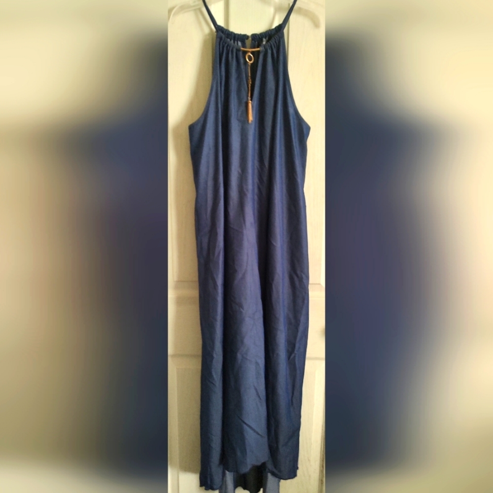 Gorgeous long blue dress